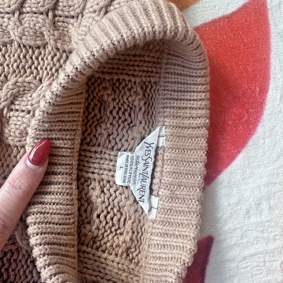 Yves Saint Laurent Cableknit Sweater in Tan, women's L - Picture 3 of 6